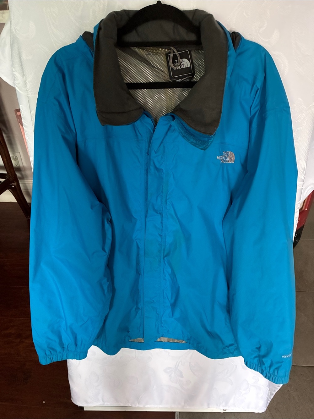 The North Face Men’s Bright Blue Windbreaker Jacket